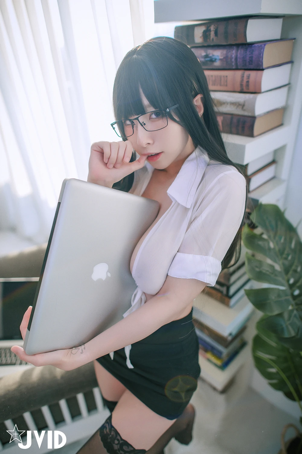 JVID 黎菲儿 – 超完美巨乳-色色的女同事加班时の脱衣诱惑 33