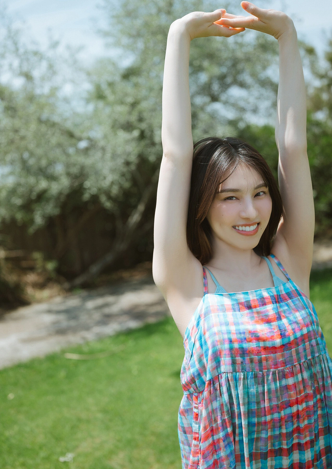 Iori Sagara 相楽伊織, 写真集 スピサン グラビアフォトブック 「Summer Vibes」 2
