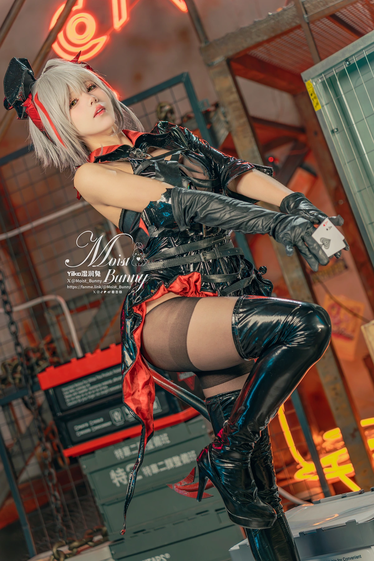 Cosplay 黏黏团子兔 – 2月作品 『愚夜密函-W』