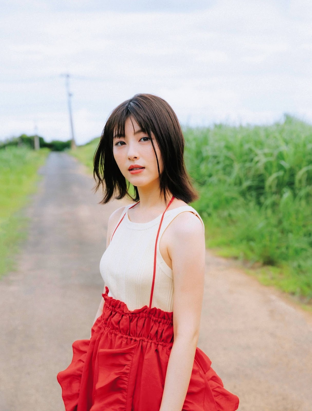 Minami Hamabe 浜辺美波, FRIDAY 2021.11.05 (フライデー 2021年11月5日号) 6
