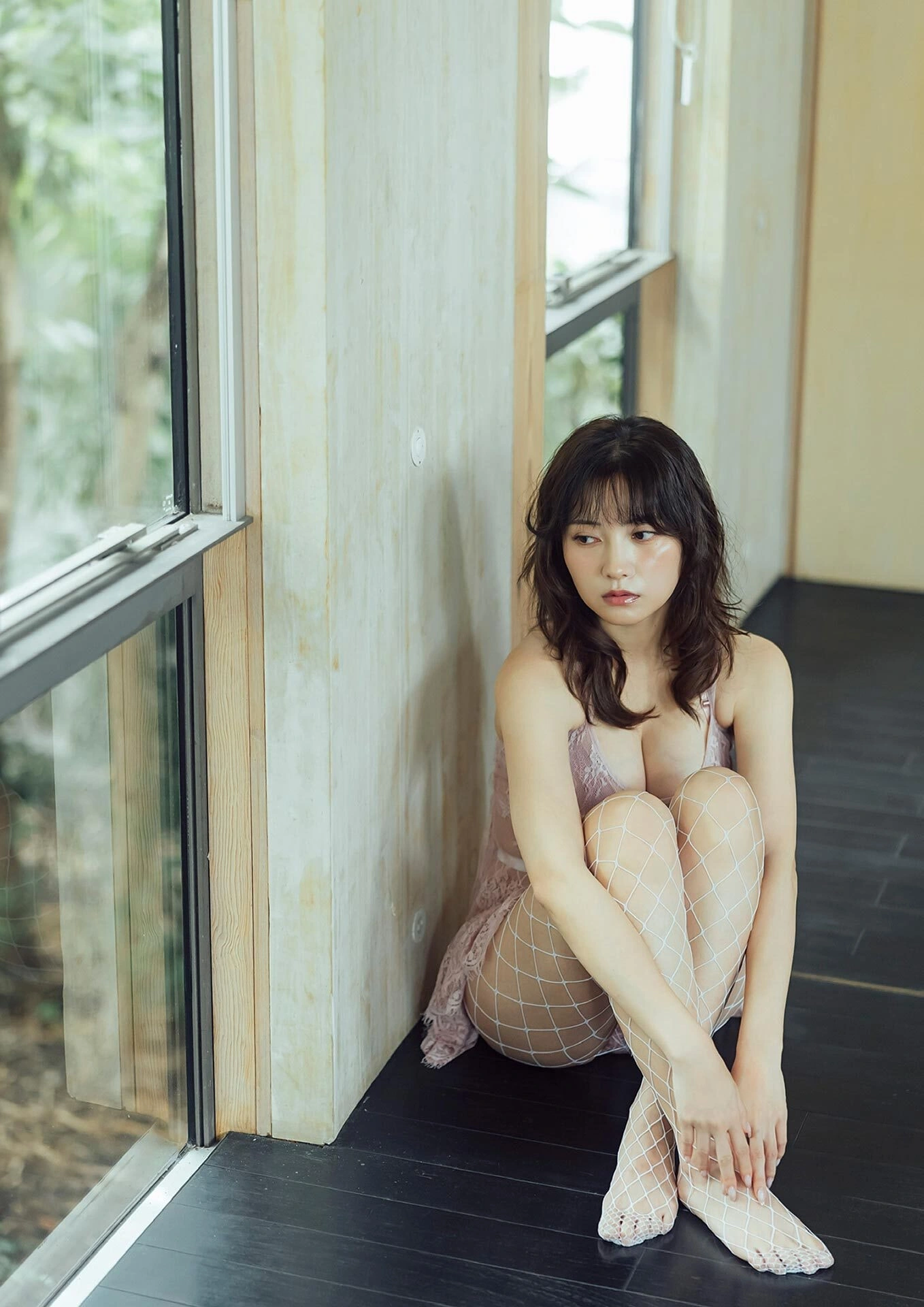 Nashiko Momotsuki 桃月なしこ, B.L.T.デジタル写真集 「BE THE ONE」 2