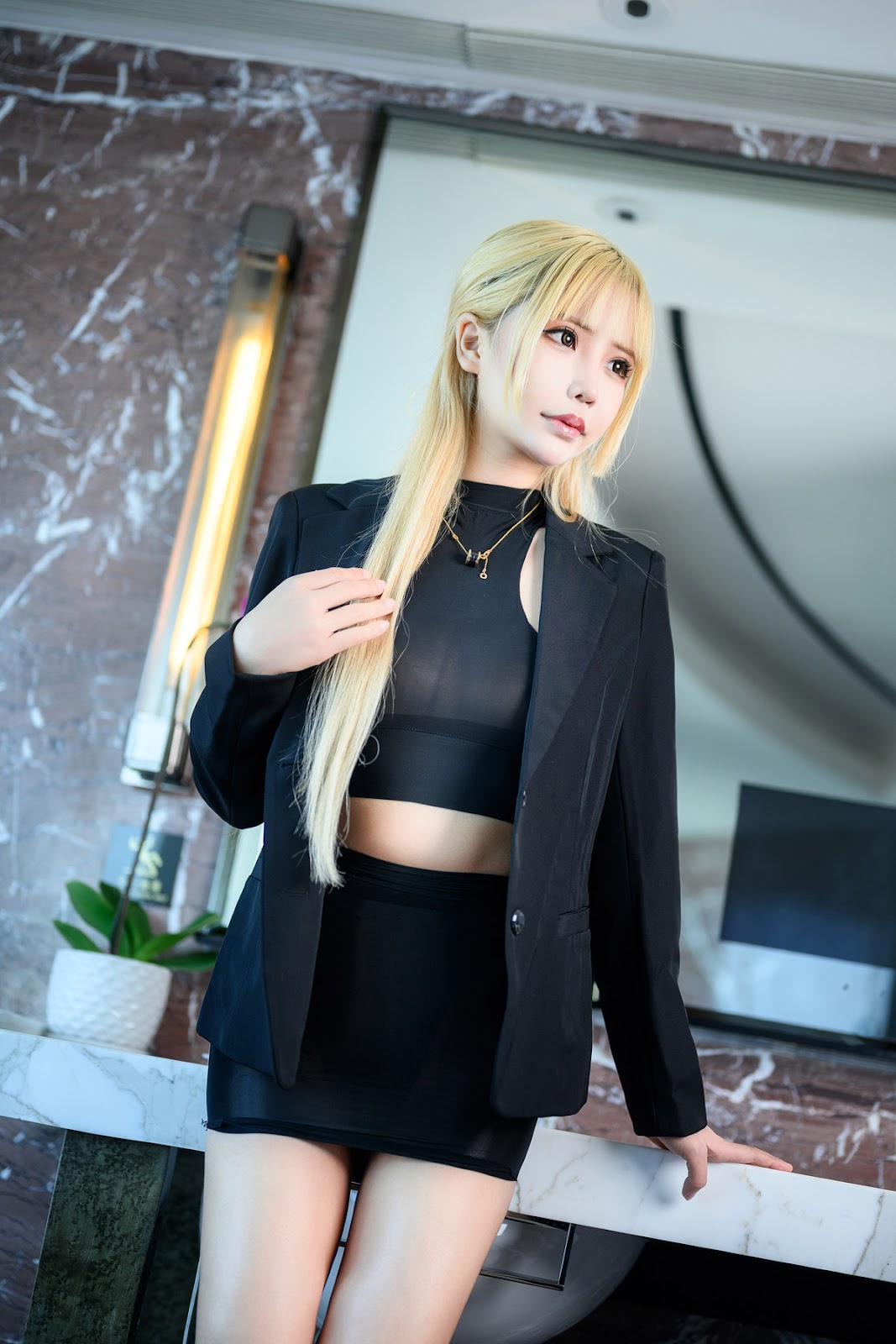 Cosplay 抱走莫子aa 私人助理