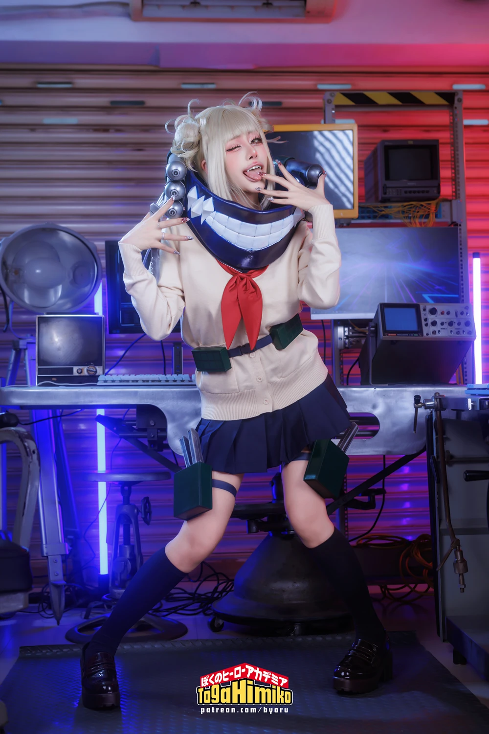 Cosplay 日本性感萝莉Byoru – Toga Himiko