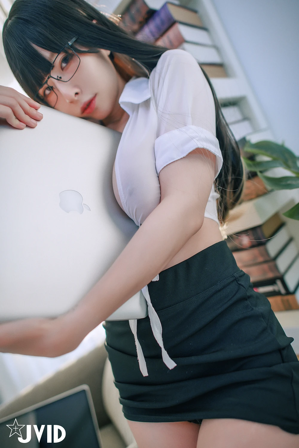 JVID 黎菲儿 – 超完美巨乳-色色的女同事加班时の脱衣诱惑 32