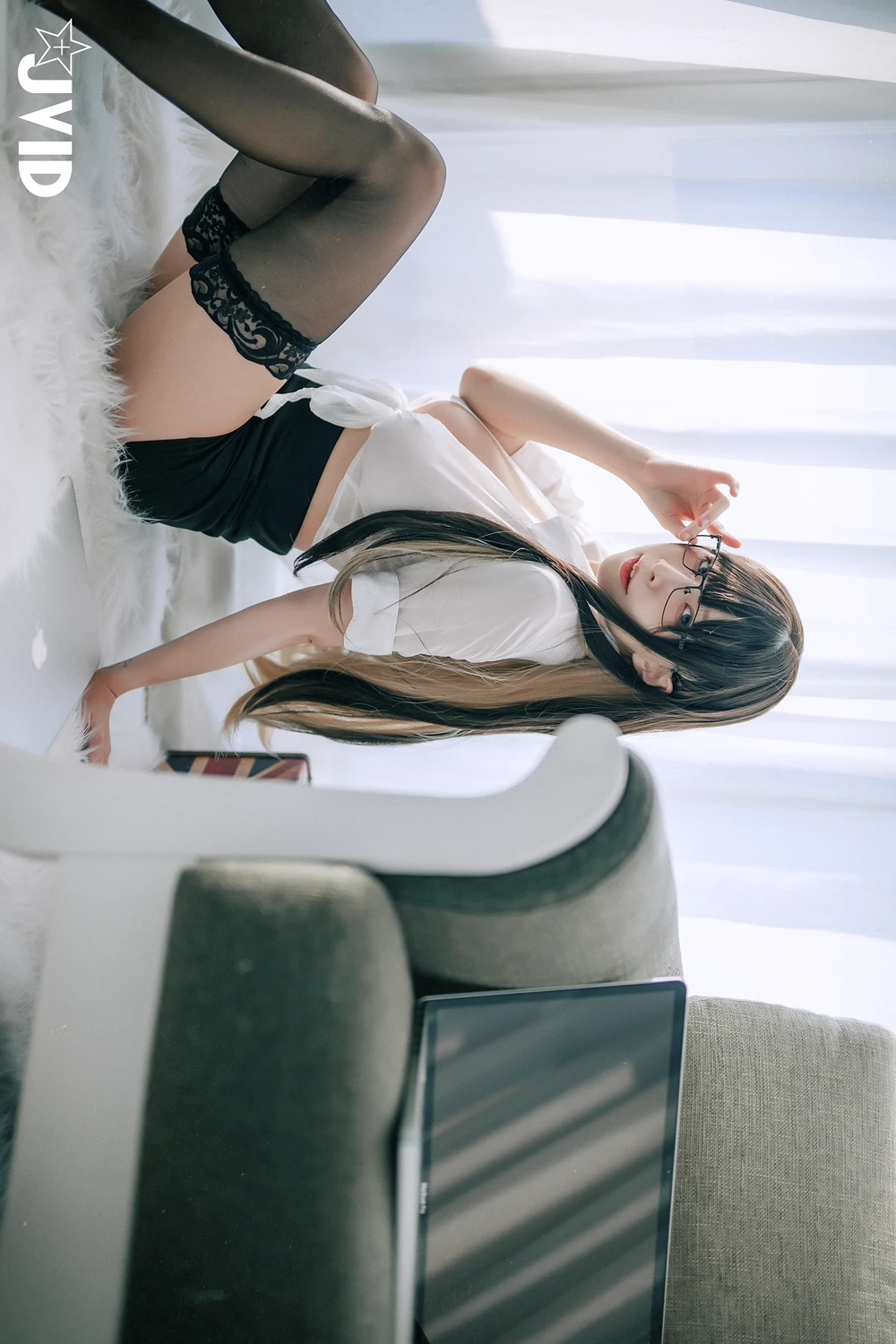 JVID 黎菲儿 – 超完美巨乳-色色的女同事加班时の脱衣诱惑 13