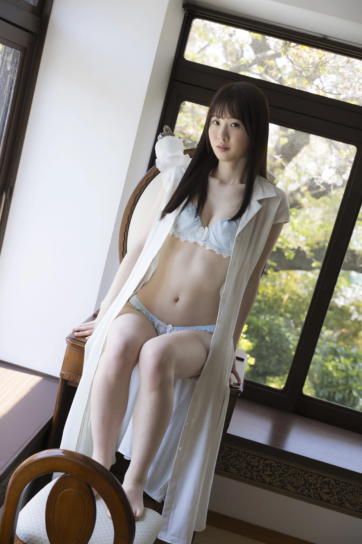 Emika Shirakami 白上咲花, ヌード写真集 「百花繚乱」 84